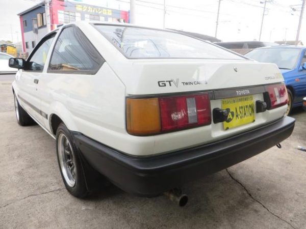 GTV Twin Cam 16 AE86 3-door hatch decal sticker placement example